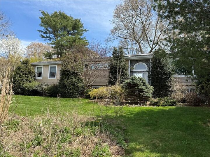 Property Photo:  1 Edgewood Avenue  RI 02804 