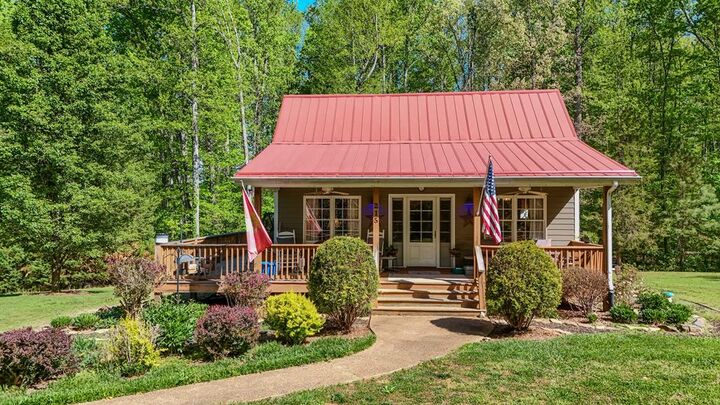 Property Photo:  215 ,213 Mt Airy  VA 23040 