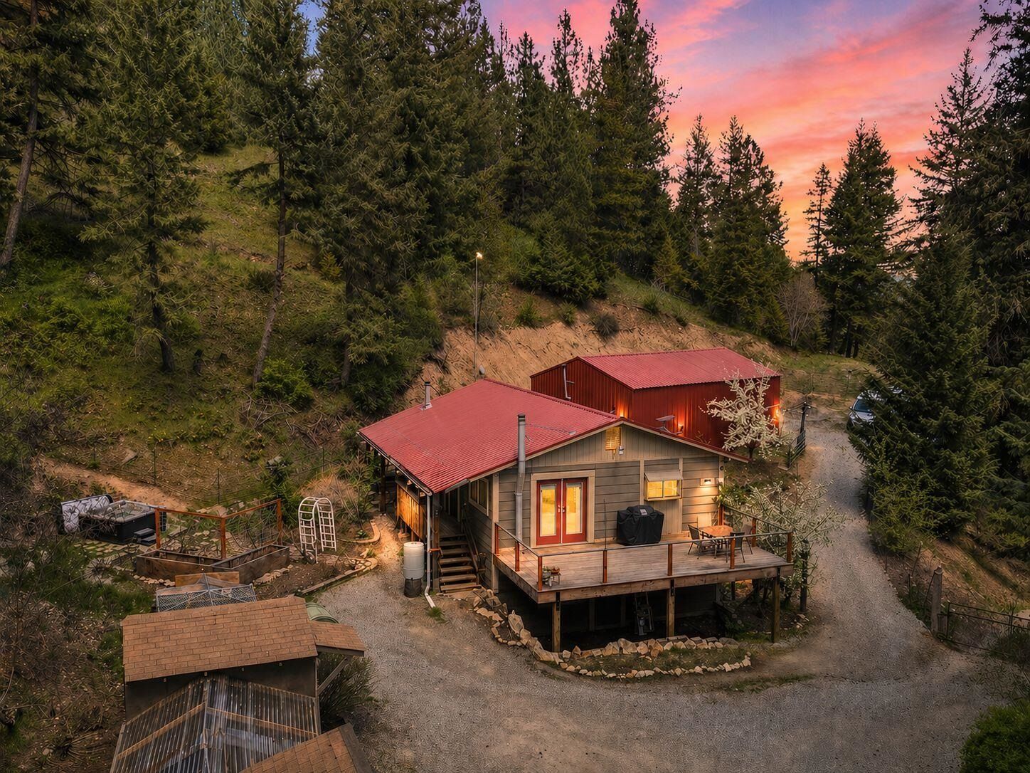 Property Photo:  22707 E Lakeview Rd  WA 99025 