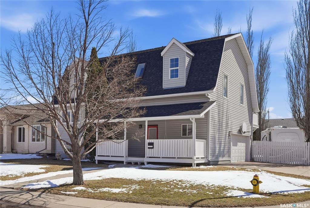 Photo de la propriété:  202 Coben Crescent  SK S7S 1B1 
