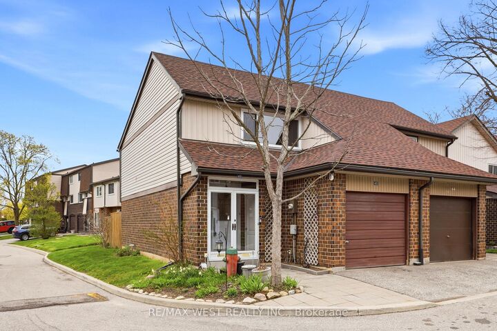 318 Laurier Avenue 43 — photo 1
