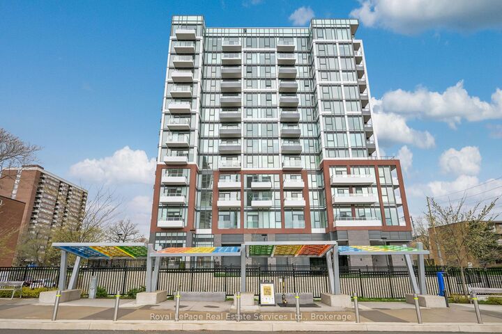 2088 James Street 711 — photo 1