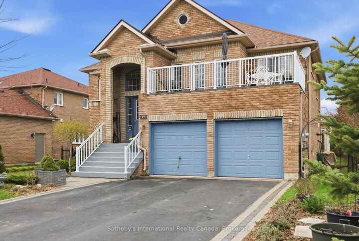 Property Photo: 17 Mair Mills Drive ON L9Y 0A7