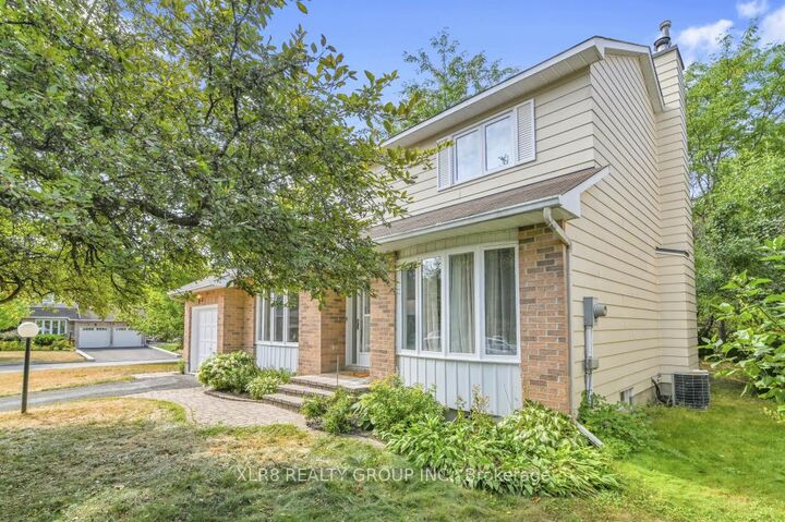 Property Photo: 12 John Sidney Crescent ON K2S 1J7