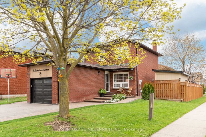 Property Photo:  8 Shenstone Avenue  ON L6Z 2Y6 