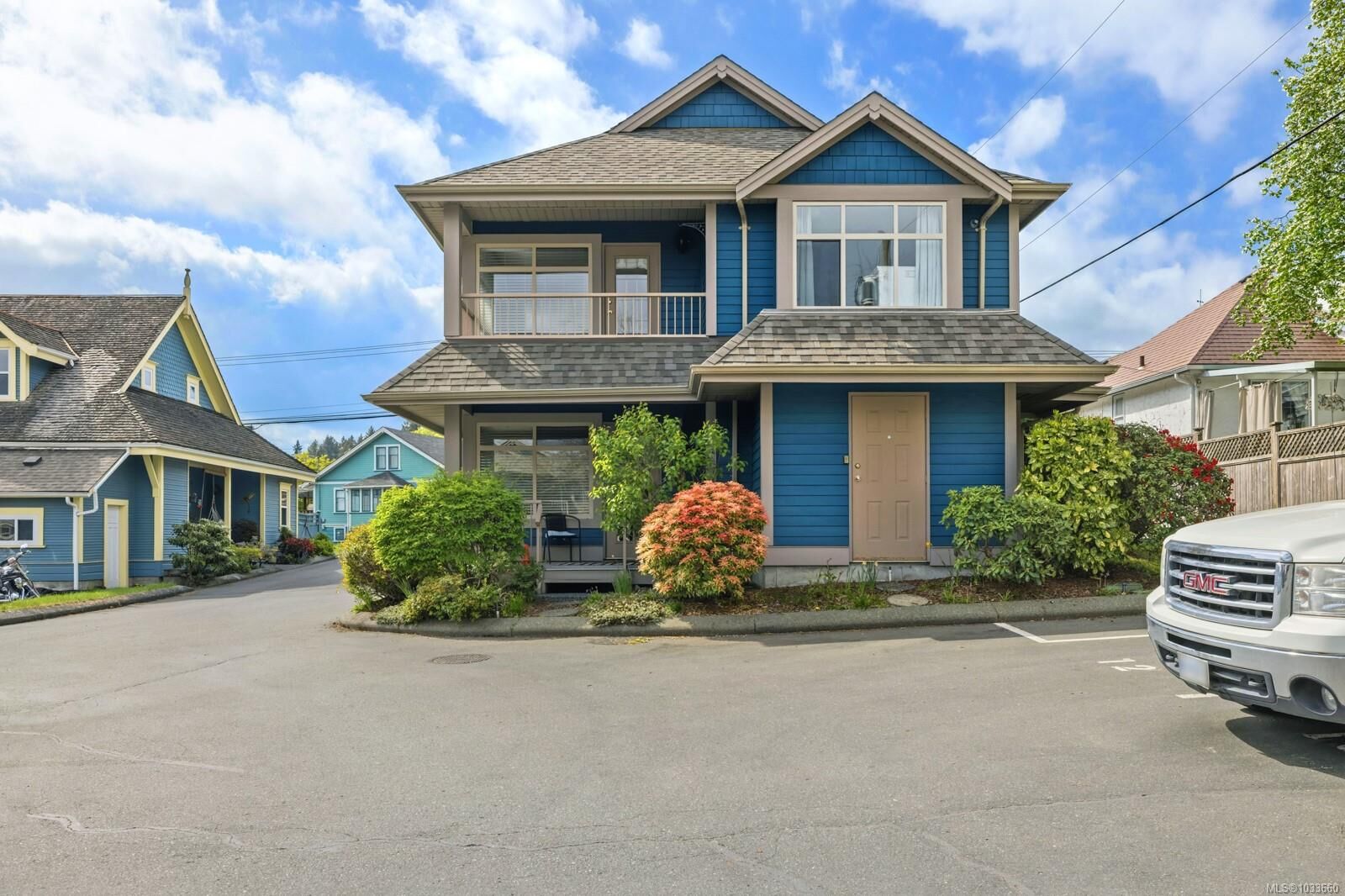 Property Photo: 2951 Oak St #202A BC V0R 1K0