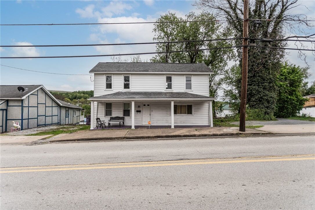 Property Photo:  126 Snyder St  PA 15425 