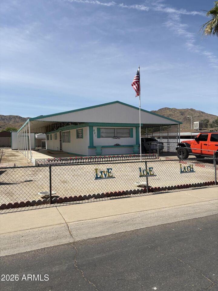 Property Photo:  821 W Buist Avenue  AZ 85041 
