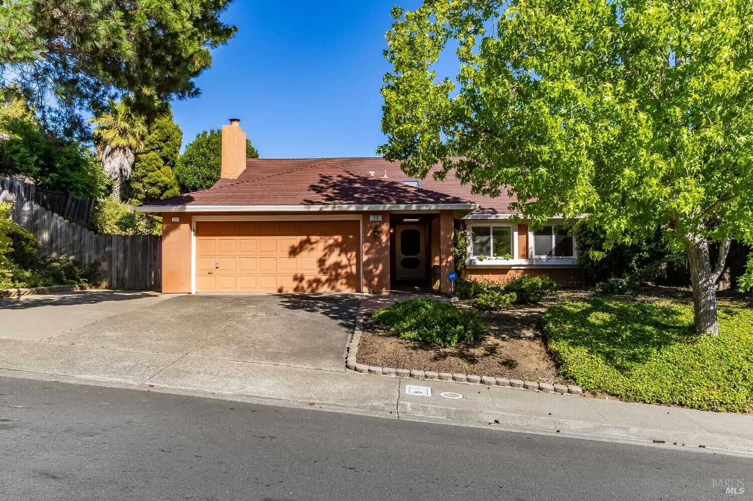 Property Photo:  876 Dover Circle  CA 94510 