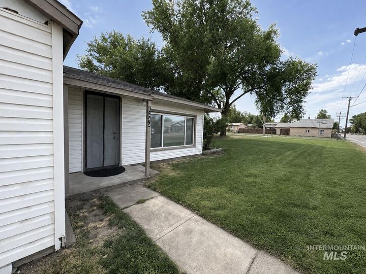 Property Photo: 1245 American Legion Blvd ID 83647