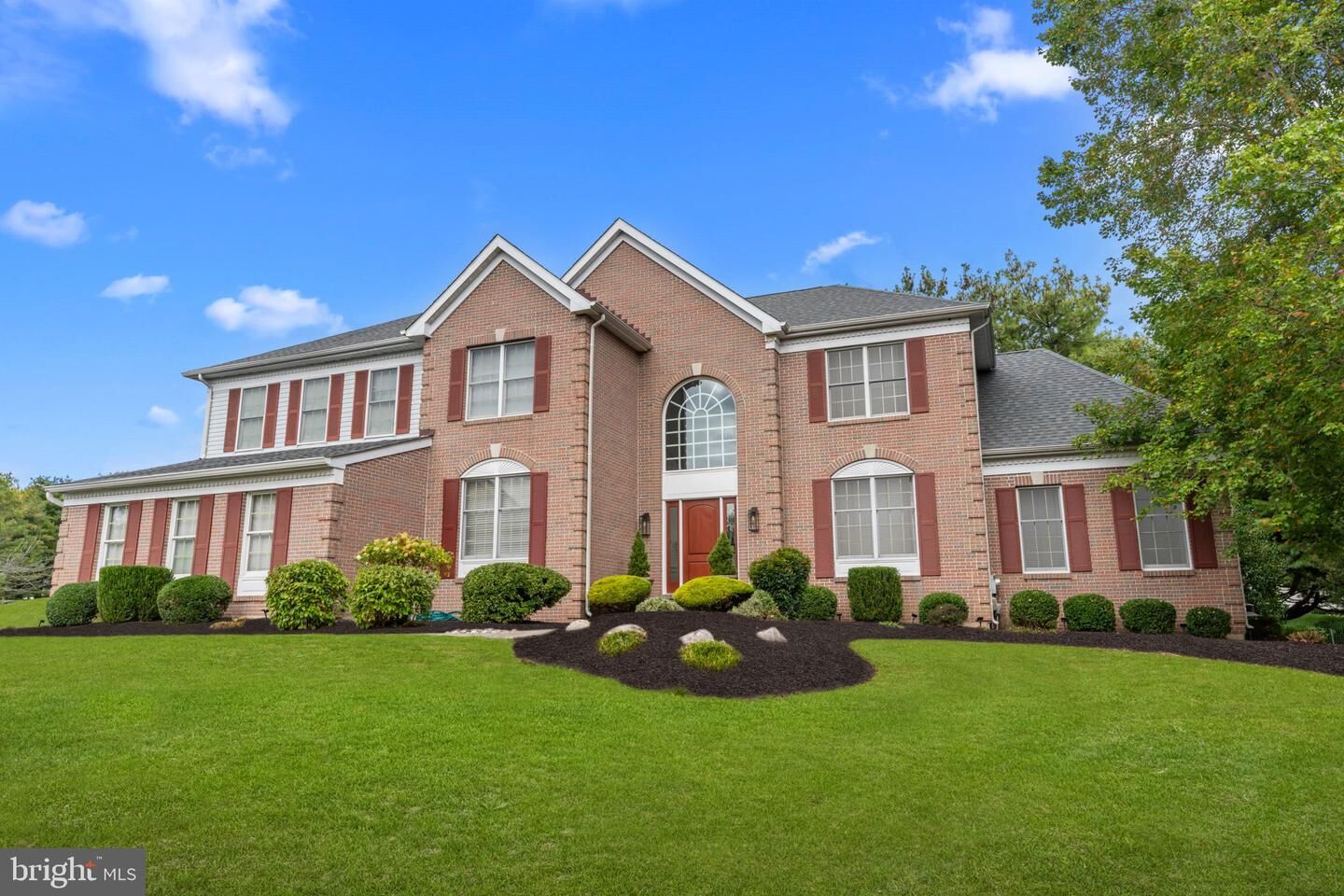 Property Photo:  53 Alexanders Court  PA 18940 