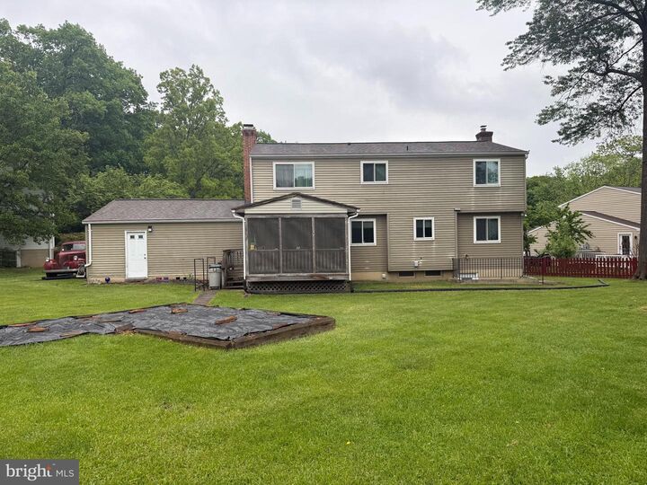 Property Photo:  104 Deerwood Court  VA 20164 
