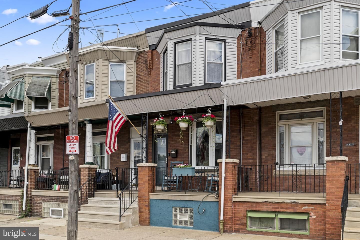 Property Photo: 4727 E Thompson Street PA 19137