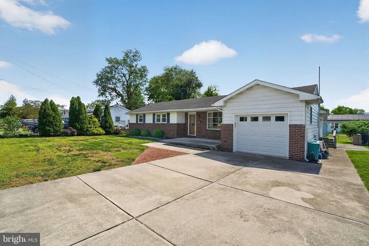 Property Photo:  77 Harmony Road  NJ 08027 