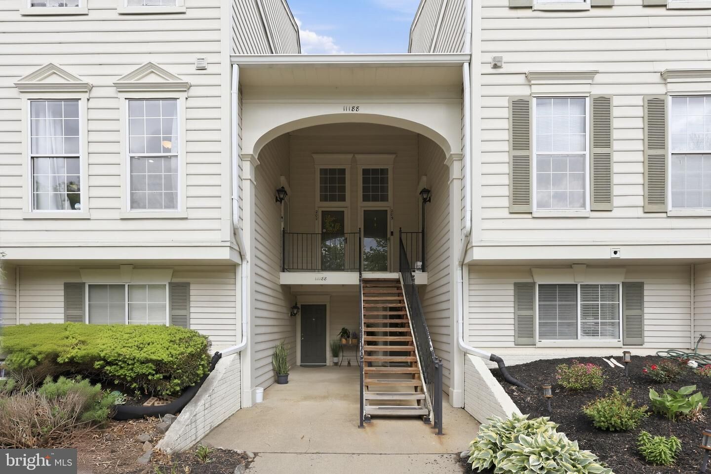 Property Photo:  11188 Rienzi Place 201  VA 20109 