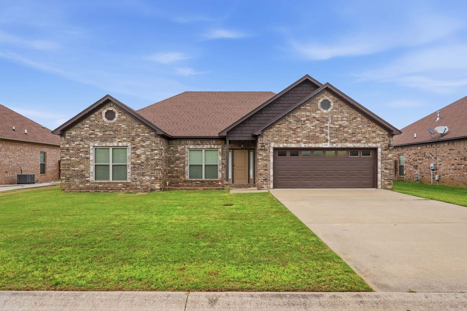 Property Photo:  1220 Andrews Drive  AR 72032 
