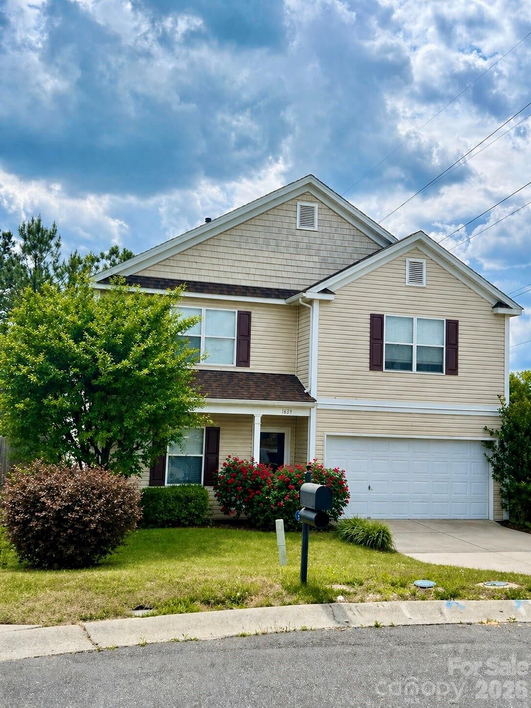 Property Photo:  1839 Bray Drive  NC 28214 