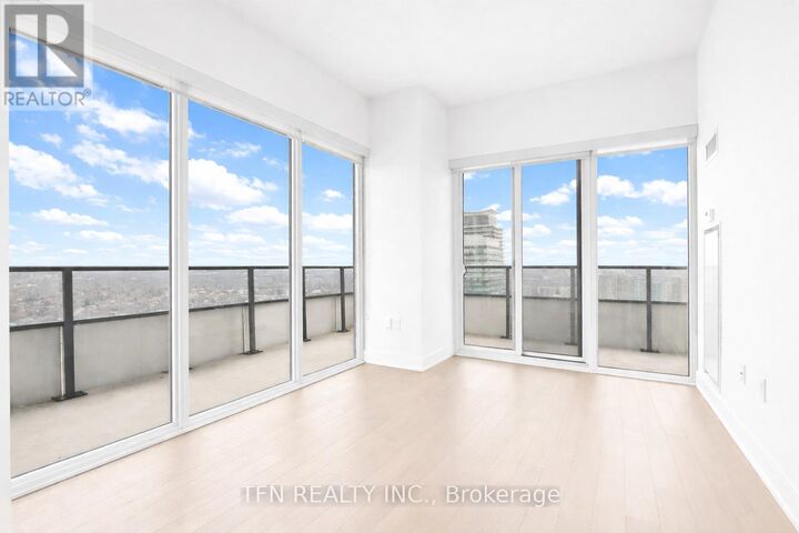 Property Photo:  20 Shore Breeze Drive 4703  ON M8V 0C7 