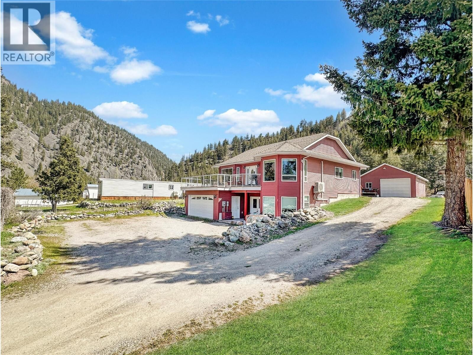 Property Photo:  529 Dagur Way  BC V0X 1W0 