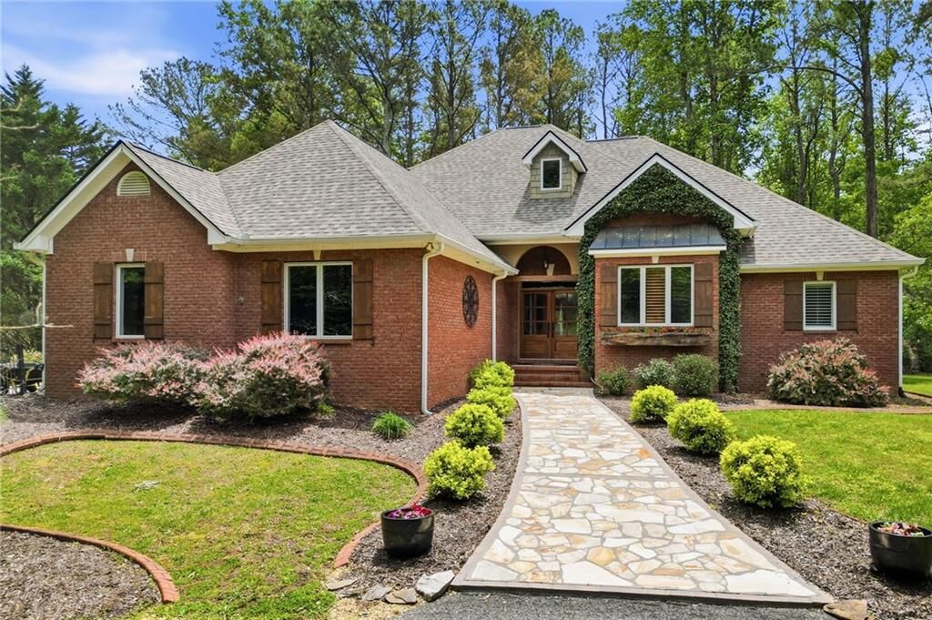 Property Photo:  312 Sterling Road  GA 30143 