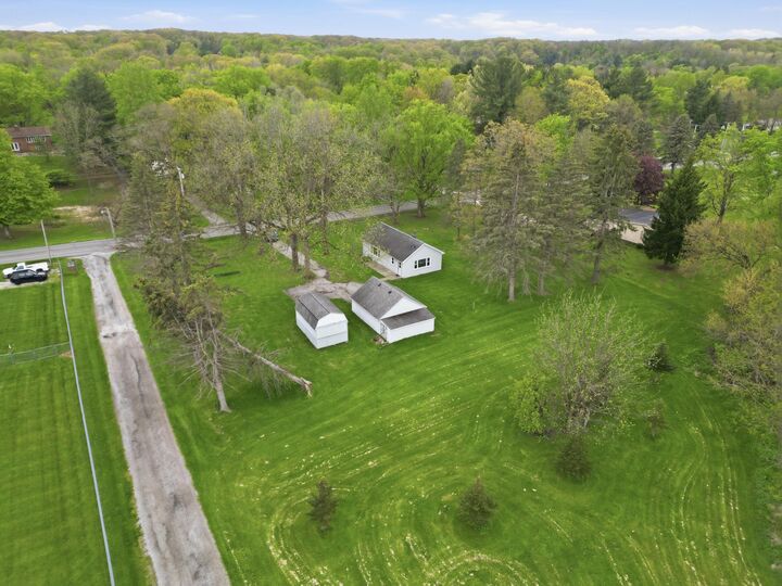 Property Photo:  33 E 700  IN 46383 