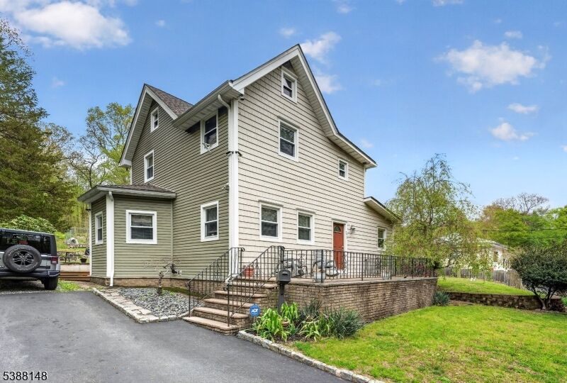 Property Photo:  176 Doty Rd  NJ 07420 