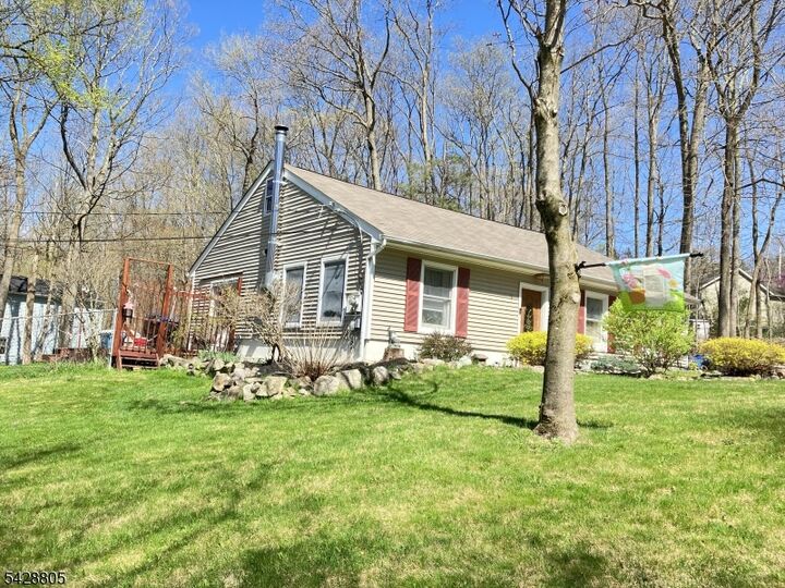 Property Photo:  53 Paddock Ave  NJ 07422 