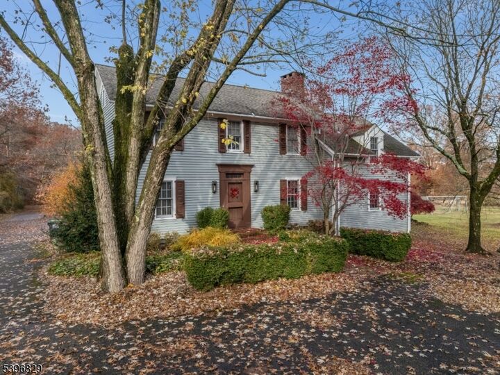 Property Photo:  140 Driftway East  NJ 08827 