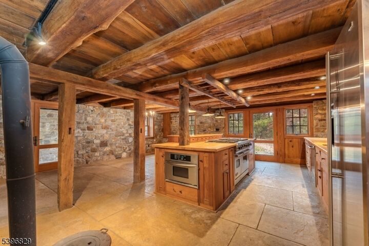 Property Photo:  140 Driftway East  NJ 08827 