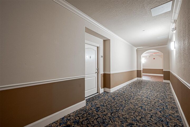 Property Photo:  1711 Old Spanish Trail 303  TX 77054 