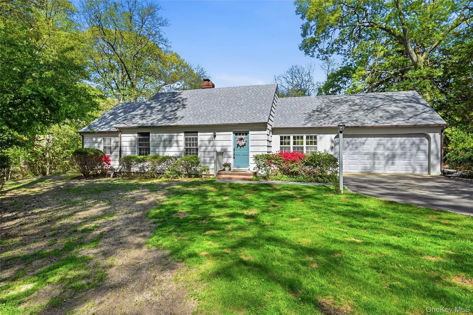 Property Photo:  16 Brian Court  NY 11768 