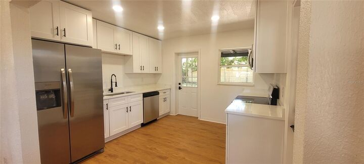 Property Photo:  6023 Flora Terrace  FL 33572 