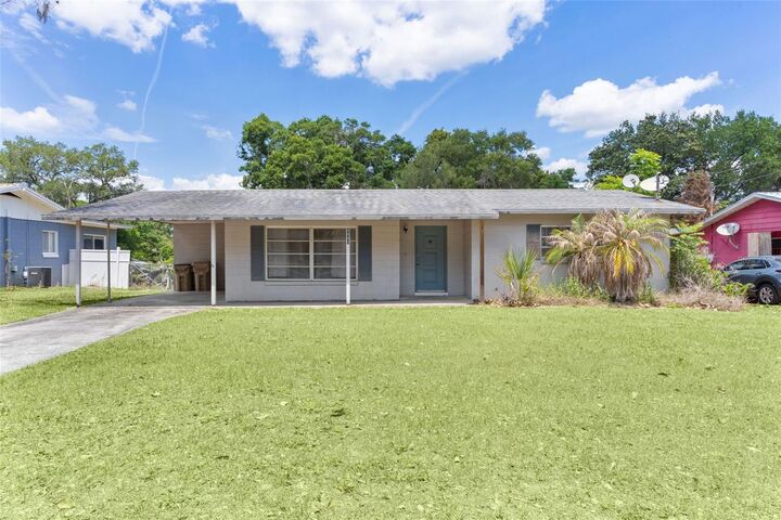 Property Photo:  6908 Fern Circle  FL 34748 