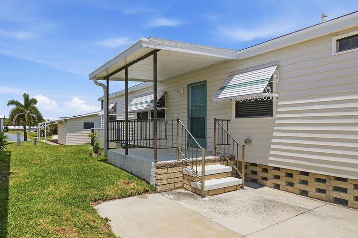 Property Photo:  4308 13th Street E  FL 34222 