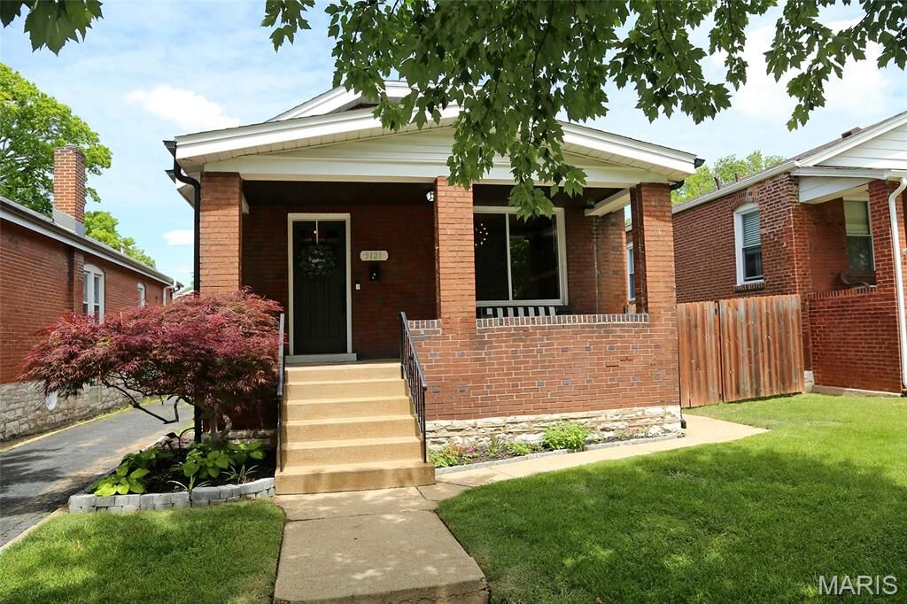 Property Photo:  5121 Rosa Avenue  MO 63109 