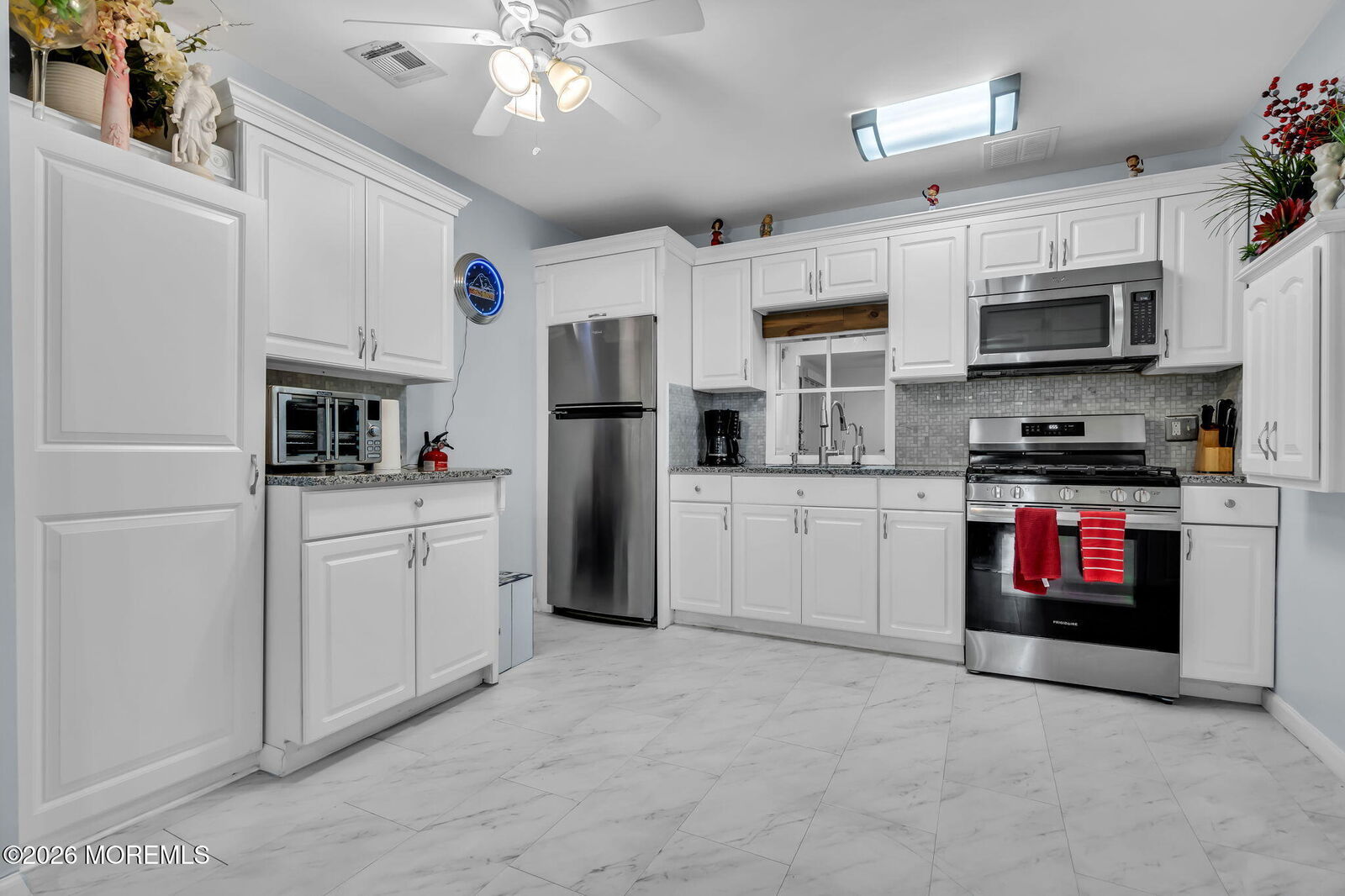 Property Photo:  20 Dove Street  NJ 08759 