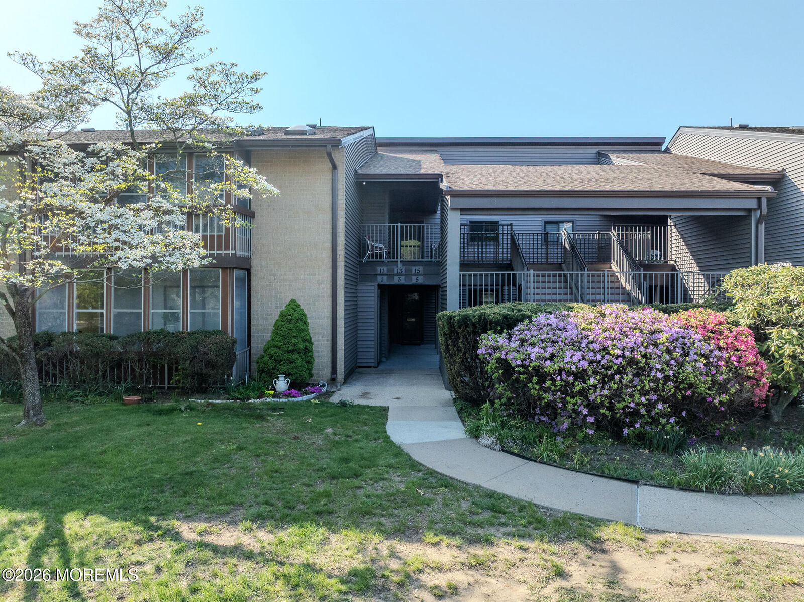 Property Photo:  5 Eastport Court  NJ 07701 