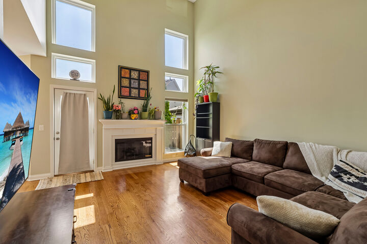 Property Photo: 416 Grace Drive IL 60156