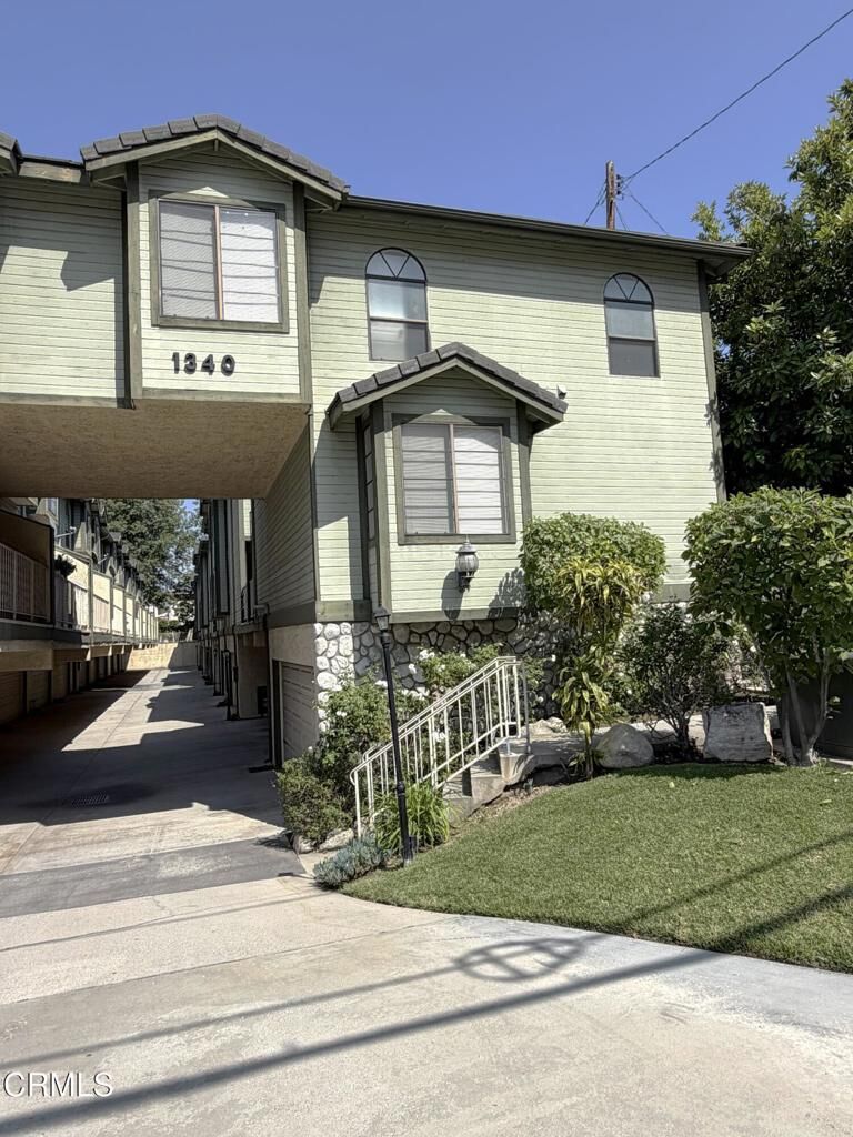 Property Photo:  1340 Mayflower Avenue A  CA 91016 