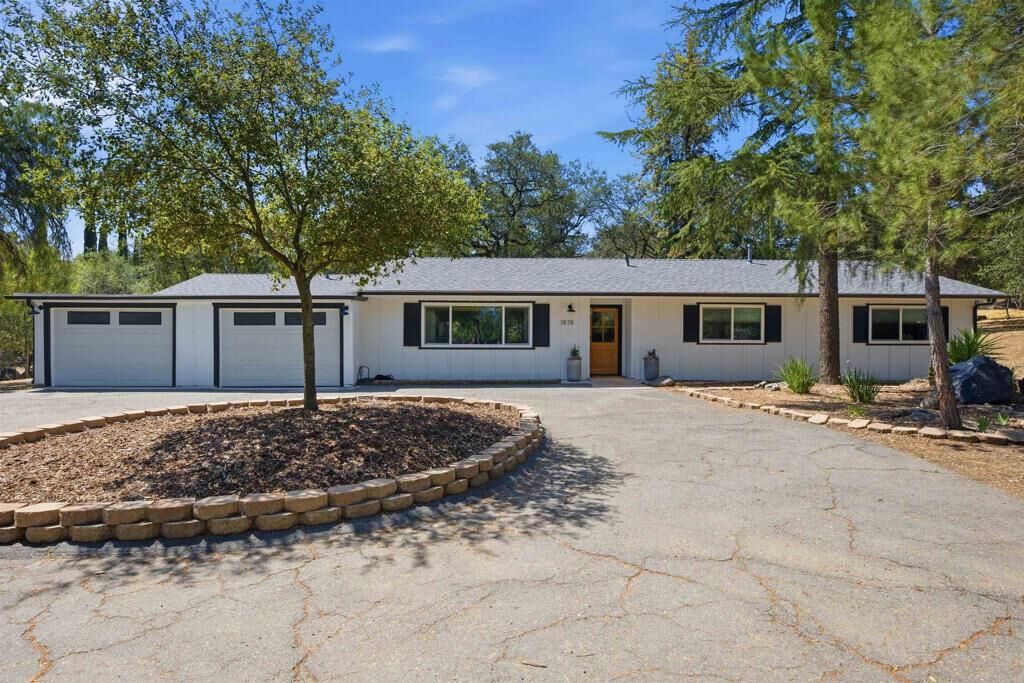 Property Photo:  1878 Rancho Jorie  CA 91901 