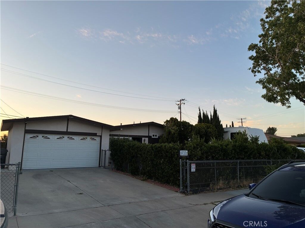 Property Photo:  38983 Deer Run Road  CA 93551 