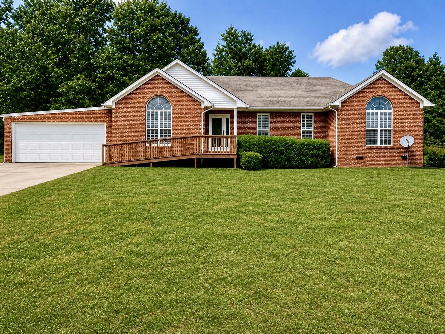 Property Photo: 102 Woodside Ln TN 38464