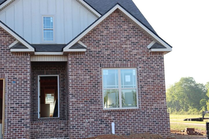 Property Photo:  201 Harvest Moon Dr  TN 37043 