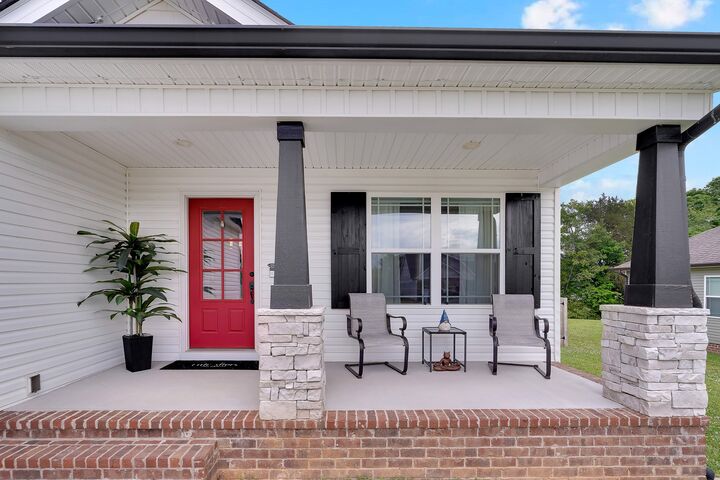 Property Photo:  102 Shasta Ln  TN 37160 