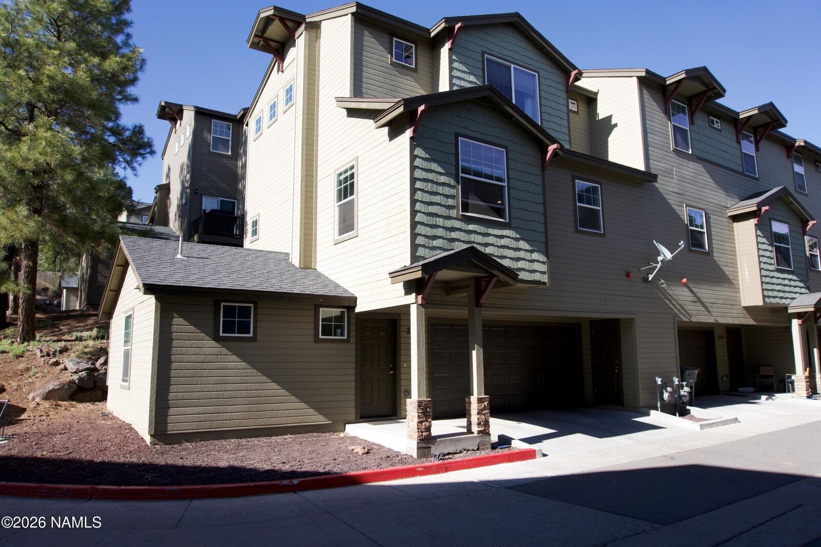 Property Photo:  2562 W Cripple Creek Drive  AZ 86001 