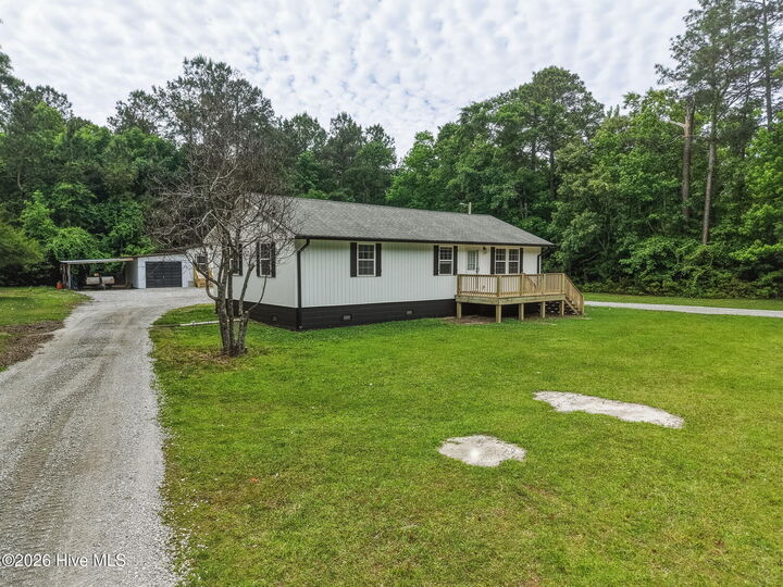 Property Photo:  206 Village Drive  NC 28516 