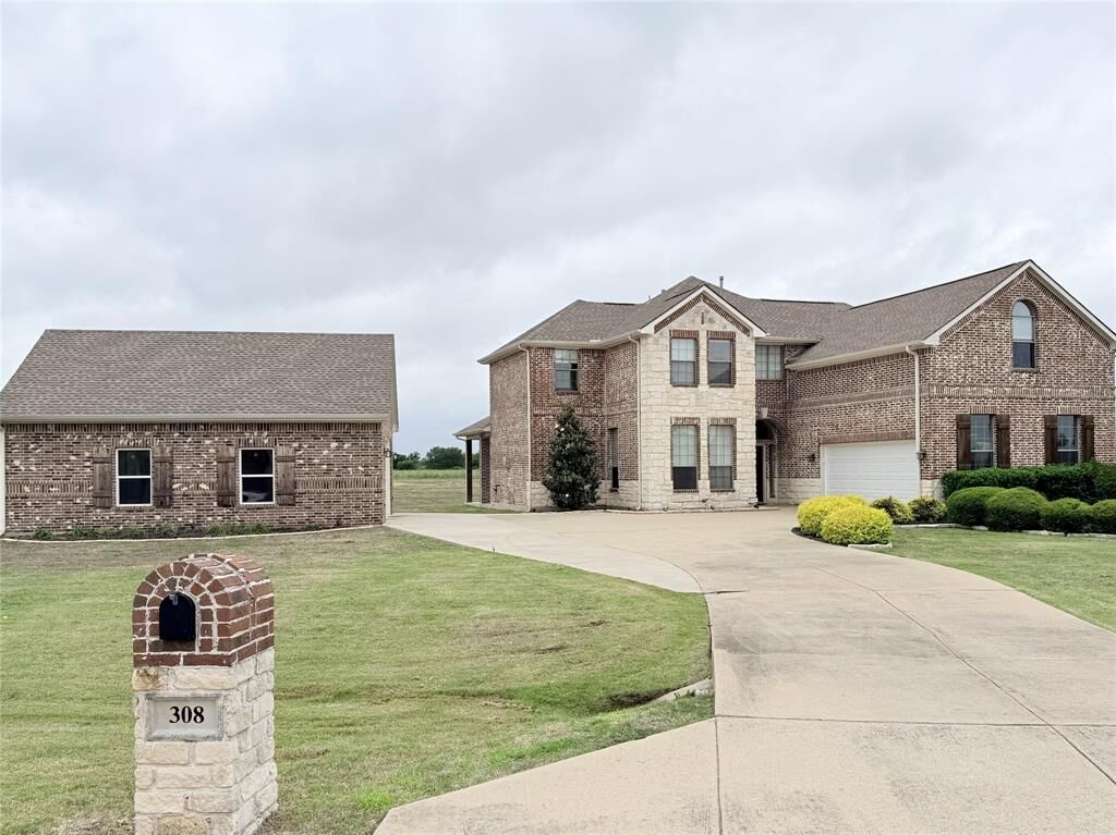 Property Photo:  308 Red Buoy Cove  TX 75407 