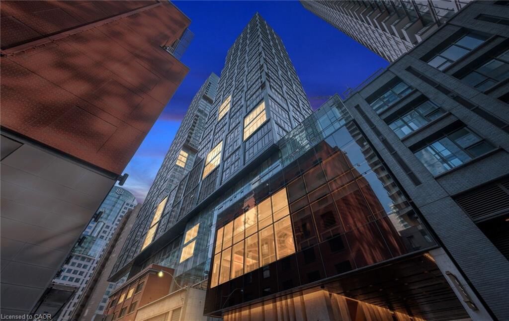 Property Photo: 15 Mercer Street 620 ON M5V 1H2
