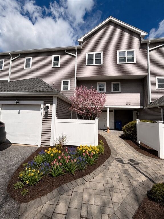 Property Photo:  234 White Cliff Dr. Golfview  MA 02360 