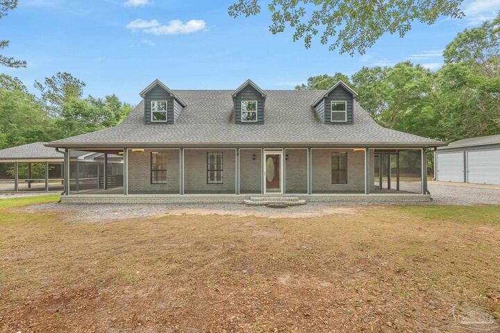 Property Photo:  2629 Wallace Lake Rd  FL 32571 